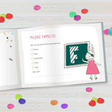 Lade das Bild in den Galerie-Viewer, Personalisiertes Einschulungsbuch