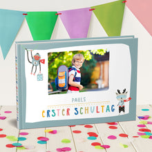 Lade das Bild in den Galerie-Viewer, Personalisiertes Einschulungsbuch